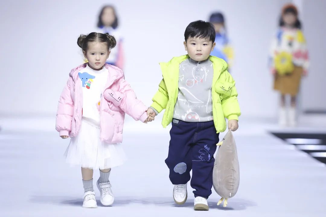 2022秋冬上海时装周KIDS WEAR童装发布报名通道开启！