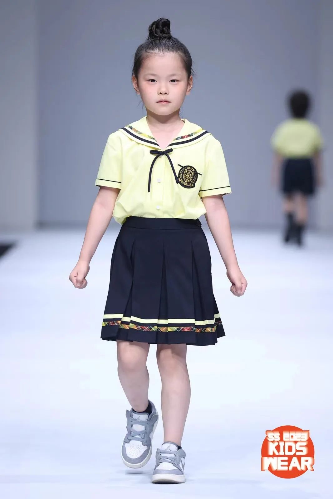 Elite basic衣俪特再次登陆2023SS上海时装周 KIDS WEAR