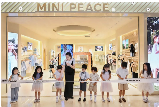 MINI PEACE上海港汇恒隆「礼物之家」焕新开业