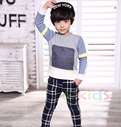 小潮童<a href='http://www.61kids.cn/ag?key=童装品牌' target='_blank_'>童装品牌</a> 产品百变潮搭低价高质