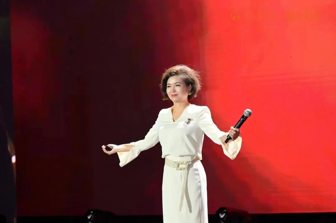 永恒诱惑塑身内衣:一次科技与美学的盛典