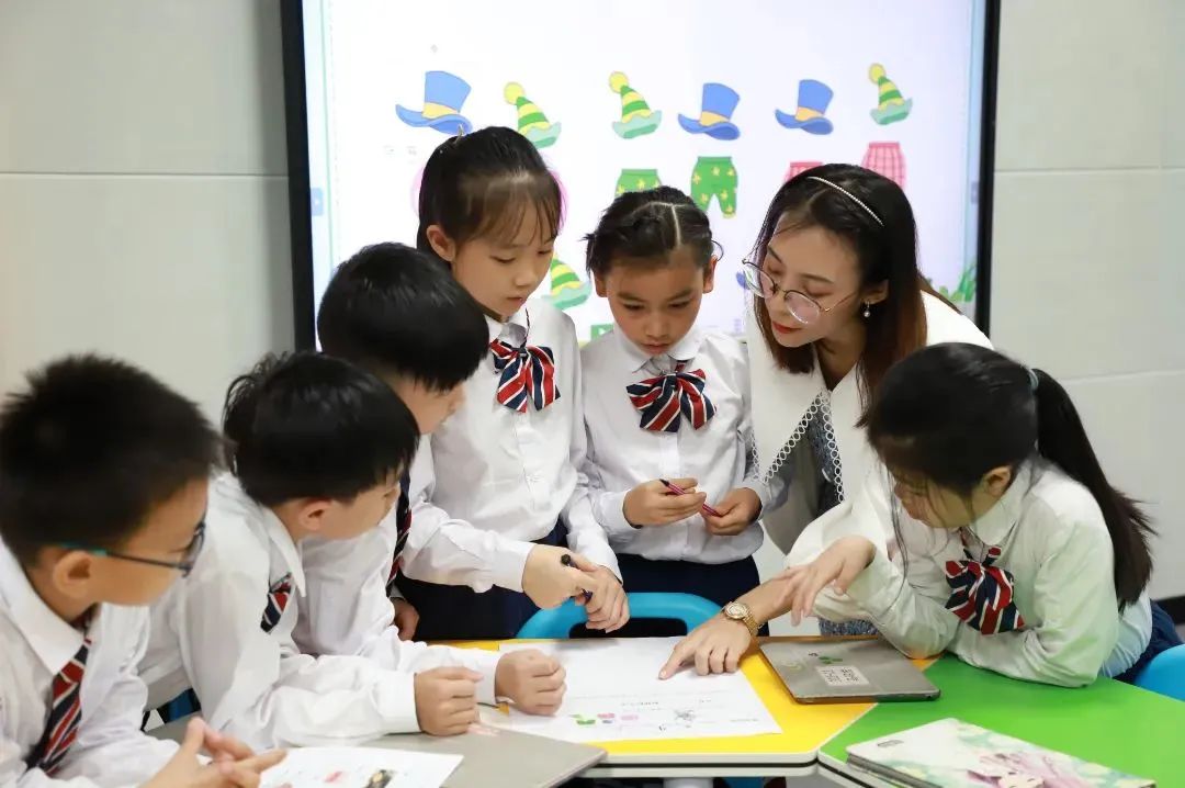 飒美特：新学期如期而至，请以坚定的步伐迈向未来！