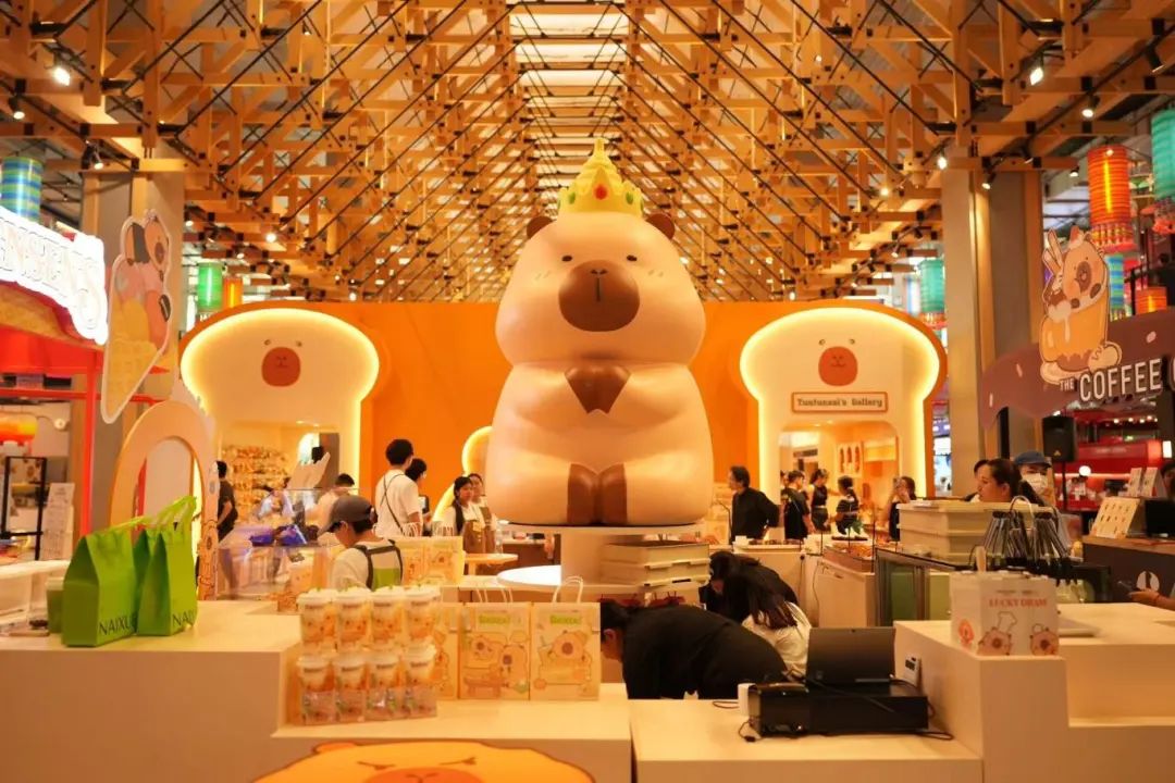 泰国快闪首店场景照2.jpg