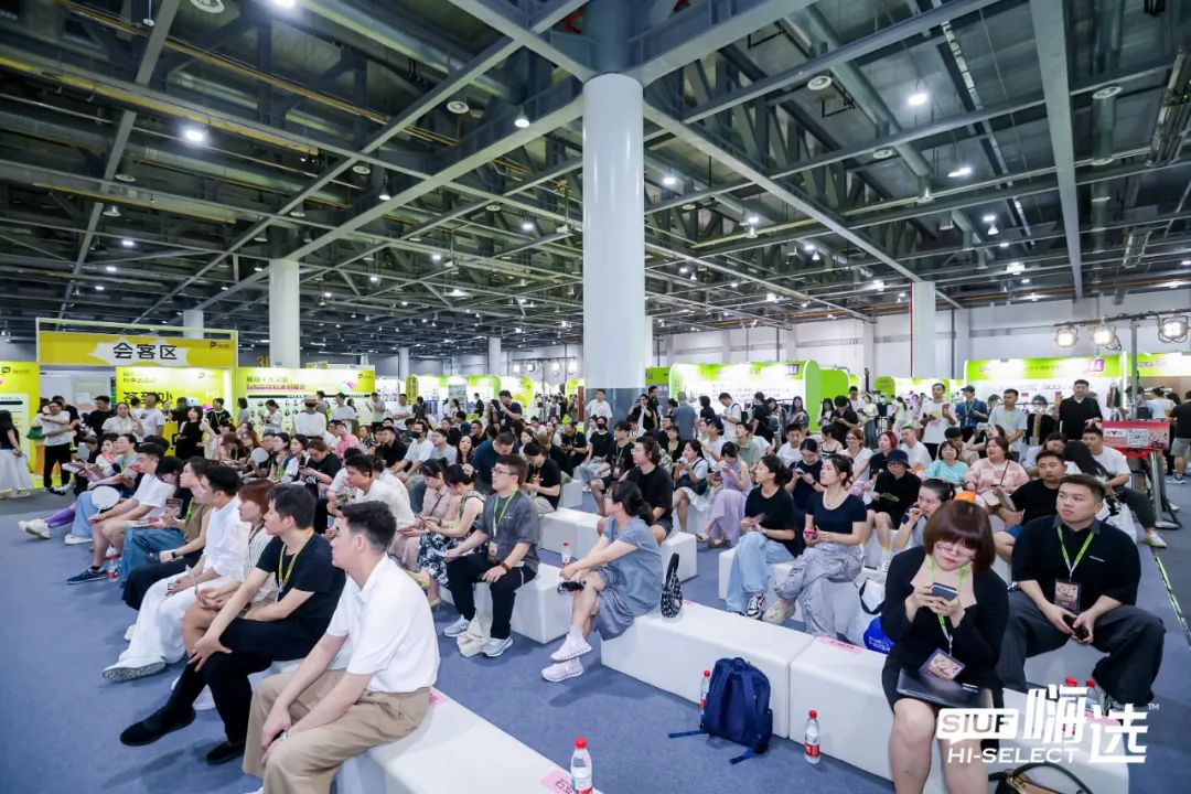 抖音电商内衣裤袜秋上新选品大会现场火爆：揭秘2025秋冬增长密码